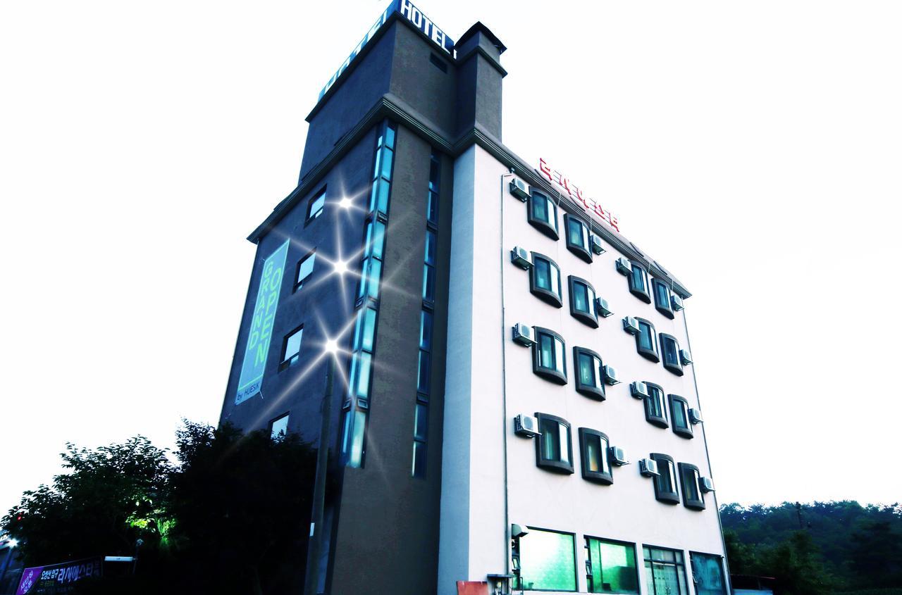 Gunsan La Siesta Hotel Εξωτερικό φωτογραφία